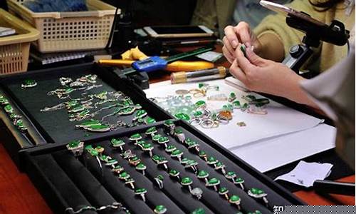 股市直播间翡翠鉴定多少钱(翡翠鉴定与估价)(股票直播间骗局曝光)_https://www.ccit-cctv.com_科创板_第1张